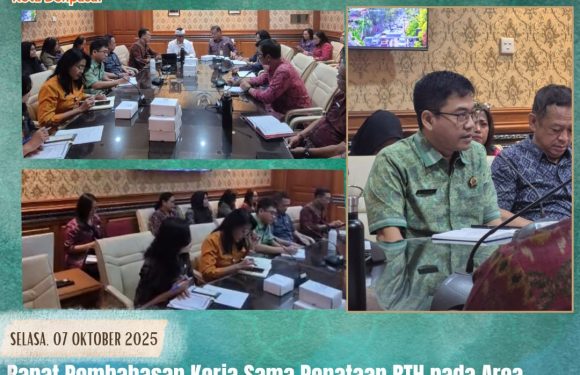 Kepala Kantor Pertanahan Kota Denpasar Rapat Bersama Walikota Bahas Penataan RTH di Kota Denpasar.