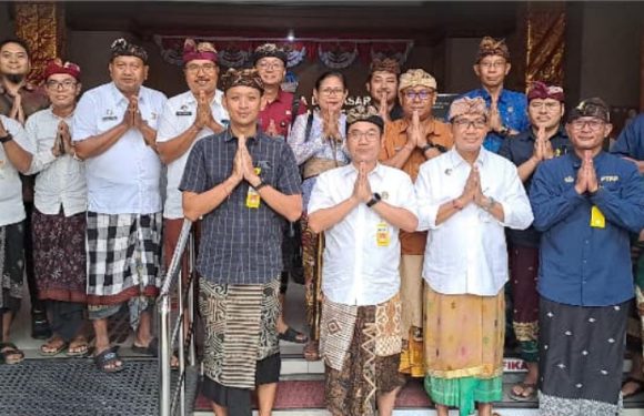 Kepala Kantor Pertanahan Kota Denpasar, Bapak Mulyadi, S.T., M.App.Sc., Ph.D., bersama Jajaran Pejabat Pengawas Melaksanakan Anjangsana dengan Kepala Badan Pendapatan Daerah Kota Denpasar.