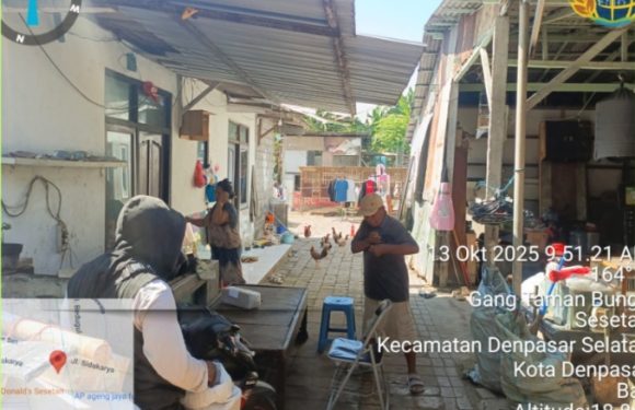 Petugas Lapangan Kantor Pertanahan Kota Denpasar Melaksanakan Kegiatan Peninjauan Lapangan di Tiga Lokasi.