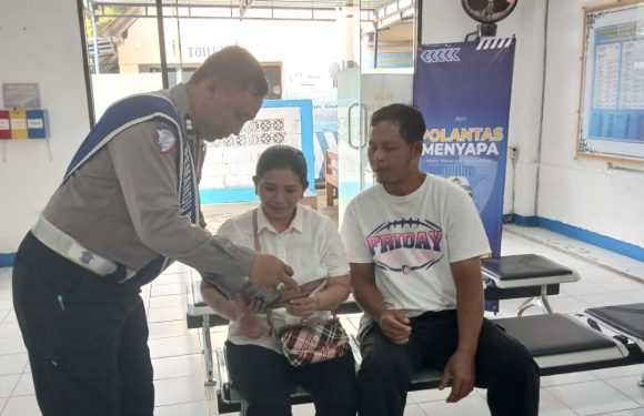 Melalui  Polantas Menyapa, Satpas SIM Polres Bangli Berikan Pelayanan Yang Humanis, Ramah dan Transparan.