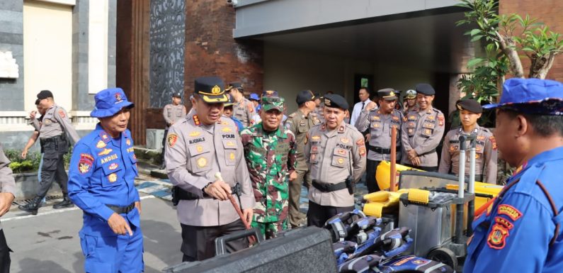 Polresta Denpasar Gelar Apel Kesiapan Tanggap Darurat Bencana Tahun 2025.