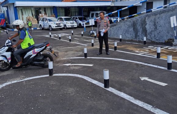 Satpas Polresta Denpasar Laksanakan Ujian Praktek SIM Secara Humanis dan Transparan.