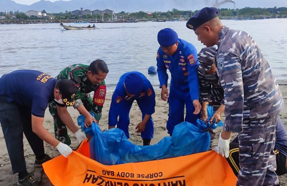 Respon Cepat Laporan Warga, Polres Jembrana Evakuasi Temuan Jenazah di Perairan Pengambengan