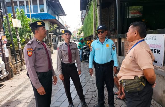 Pastikan Situasi Tetap Kondusif, Sat Pamobvit Polresta Denpasar Gelar Patroli Dialogis di Tempat Wisata