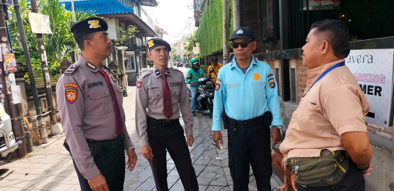 Pastikan Situasi Tetap Kondusif, Sat Pamobvit Polresta Denpasar Gelar Patroli Dialogis di Tempat Wisata
