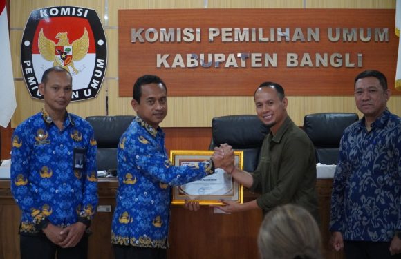 SHARING KNOWLEDGE ZI, KARUTAN BANGLI HADIR SEBAGAI NARASUMBER DI KPU KABUPATEN BANGLI.