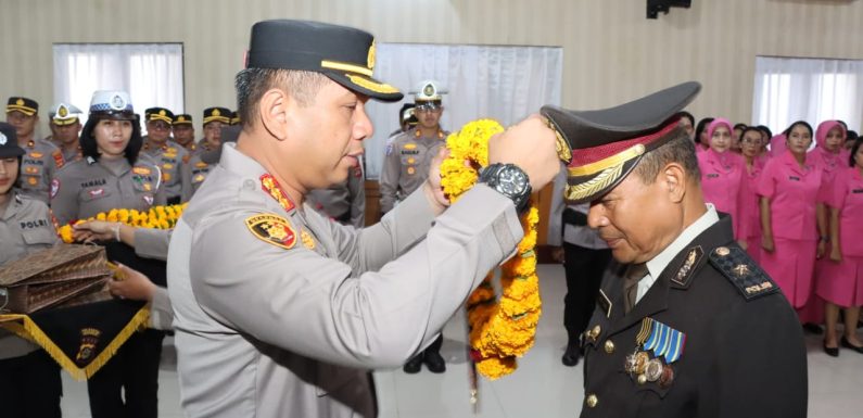 Polresta Denpasar Gelar Upacara Kenaikan Pangkat Periode 1 Januari 2026 Dirangkaikan Wisuda Purna Bhakti.