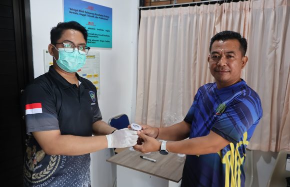 Tindak Lanjut Arahan Dirjenpas, Rutan Negara Laksanakan Tes Urine Massal Pegawai.