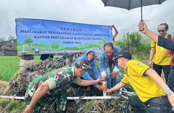 Kantor Pertanahan Kabupaten Bangli melaksanakan kegiatan Gerakan Masyarakat Pemasangan Tanda Batas (GEMAPATAS) di Desa Songan, Kecamatan Kintamani, Kabupaten Bangli.