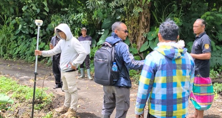 Untuk Memastikan Kejelasan Batas-Batas Bidang Tanah, Kantor Pertanahan Kabupaten Bangli melaksanakan kegiatan Pengukuran Lapang di Desa Songan, Kecamatan Kintamani.