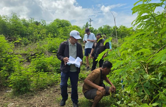Panitia A Kantor Pertanahan Kabupaten Klungkung, Melaksanakan Pemeriksaan Tanah Terkait Permohonan Pemberian Hak Guna Bangunan (HGB) di Desa Lembongan.