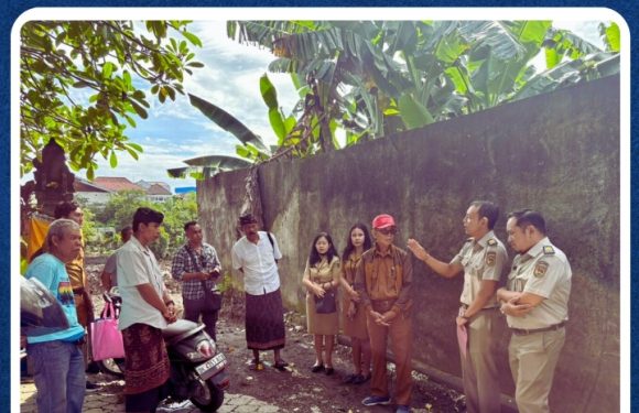 Kantor Pertanahan Kota Denpasar menghadiri Peninjauan/Pengecekan lokasi tanah permohonan sertipikat tanah yang beralamat di Jalan Waribang, Gang Yoki, Kedaton, Desa Kesiman Petilan,.