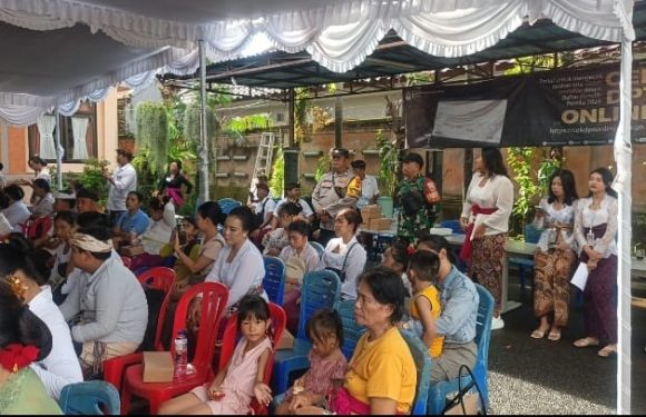 Bhabinkamtibmas Kel. Dangin Puri Hadiri dan Amankan Lomba Bulan Bahasa Bali Tingkat Kelurahan Tahun 2026.