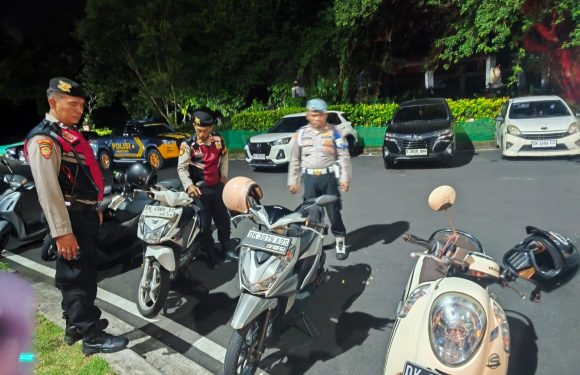 Pengamanan Sembahyang Tutup Tahun Imlek 2577 di Griya Konco Dwipayana Berlangsung Aman dan Lancar