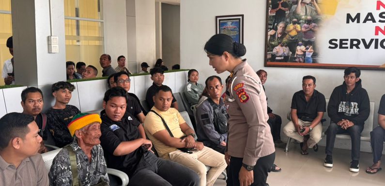 Satpas SIM Polresta Denpasar Beri Pendampingan dan Edukasi Tertib Berlalu Lintas kepada Pemohon SIM