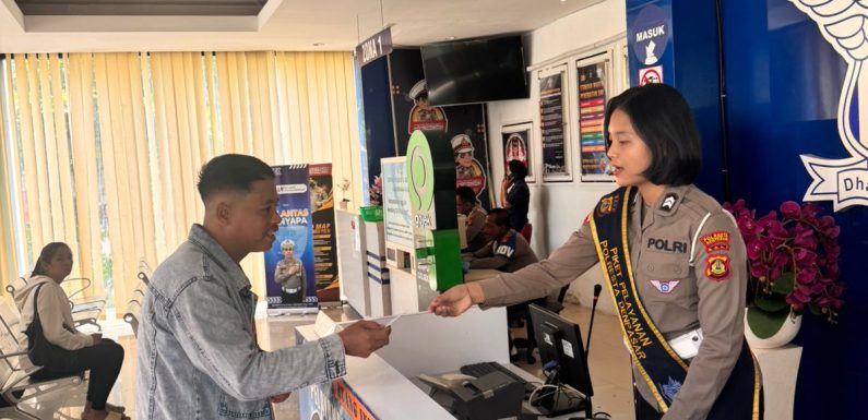 Satpas SIM Polresta Denpasar Berikan Pelayanan Prima kepada Pemohon.