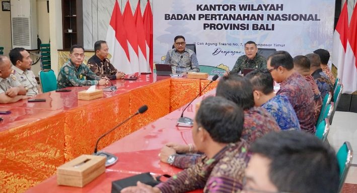 Kepala Kantor Pertanahan Kabupaten Bangli mengikuti Sharing Session bersama Wamen ATR/BPN.
