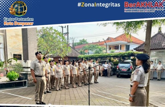 Kantor Pertanahan Kota Denpasar melaksanakan kegiatan rutin Apel Pagi.