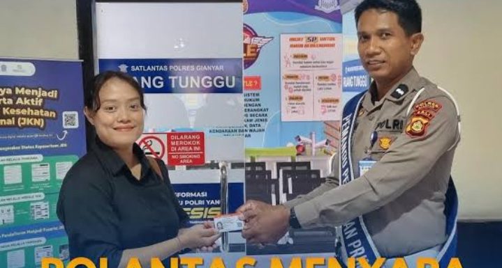 Melalui Polantas Menyapa, Satpas SIM Polres Gianyar Berikan Layanan Humanis dan Transparan Kepada Pemohon SIM.