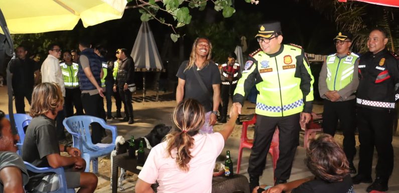 Kapolresta Denpasar Pimpin Patroli Skala Besar di Kuta, Wujudkan Rasa Aman dan Cegah Gangguan Kamtibmas