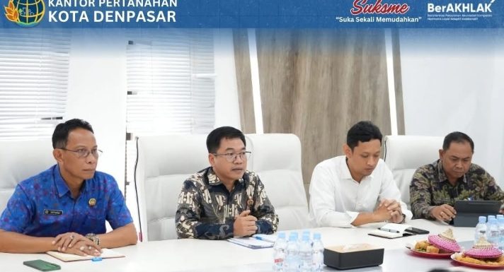 Kantor Pertanahan Kota Denpasar Gelar Kegiatan Pembinaan Petugas Loket Guna Penguatan Kualitas Pelayanan.