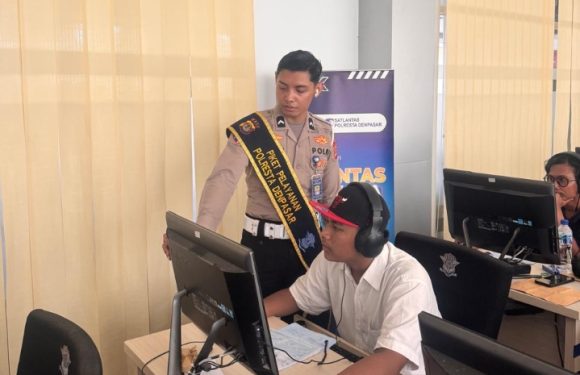 Humanis dan Cepat, Pelayanan Satpas SIM Polresta Denpasar Berikan Pendampingan Prima kepada Pemohon.