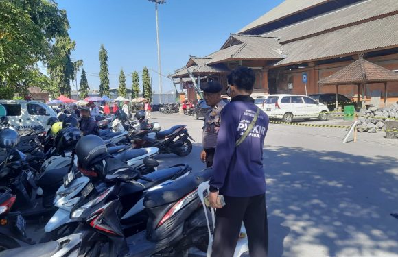 Patroli Dialogis Polsek Denpasar Barat, Polisi Tingkatkan Pengawasan Cegah Curanmor dan Kejahatan Jalanan