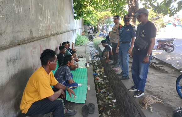 Sambang Kamtibmas Polsek Pelabuhan Benoa, Pantau Kegiatan ABK