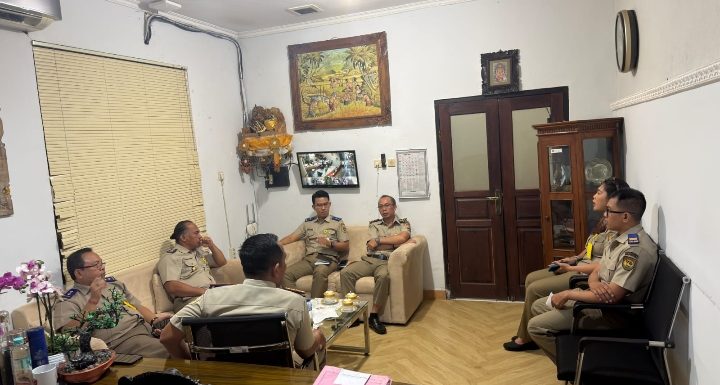Perkuat Koordinasi dan Tingkatkan Kualitas Pelayanan, Kepala Kantor Pertanahan Kabupaten Klungkung Gelar Coffee Morning Bersama Pejabat Pengawas