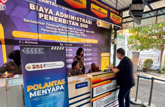 Polantas Menyapa, Satpas SIM Polresta Denpasar Berikan Pendampingan dan Panduan Humanis kepada Pemohon