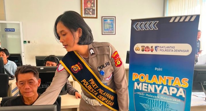 Pelayanan Humanis Satpas SIM Polresta Denpasar, Petugas “Polantas Menyapa” Dampingi Pemohon di Setiap Tahapan