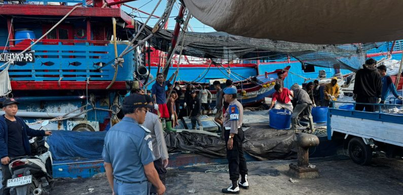 Patroli Gabungan di Pelabuhan Benoa, Cegah Kriminalitas dan Wujudkan Kawasan Pelabuhan yang Aman
