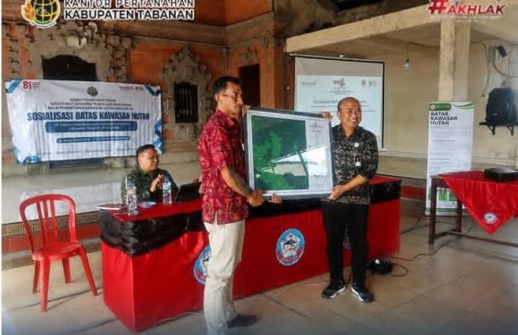 Kantor Pertanahan Kabupaten Tabanan Menggelar Sosialisasi  Batas Kawasan Hutan di Desa Belatungan.
