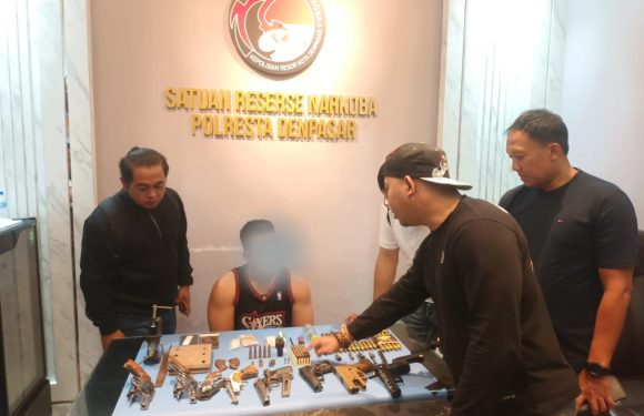 Polresta Denpasar Ungkap Kasus Narkoba, Temukan Senpi dan Airsoft Gun Saat Pengerebekan