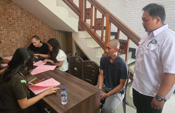 Unit Reskrim Polsek Dentim Limpahkan Tersangka dan Barang Bukti Kasus Pencurian ke Kejaksaan Negeri Denpasar