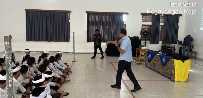 Polresta Denpasar Sosialisasikan Pemahaman Artificial Intelligence (AI) kepada Siswa SMA Negeri 8 Denpasar