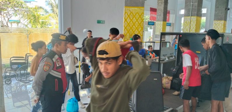 Patroli Gabungan Amankan Keberangkatan KM Tilongkabila, Polsek Benoa Cegah Gangguan Kamtibmas di Pelabuhan