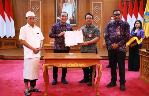 Kantor Pertanahan Kabupaten Klungkung Teken Perjanjian Kerja Sama Dengan Pemerintah Daerah, Perkuat Integrasi Data Pertanahan dan Perpajakan Daerah.