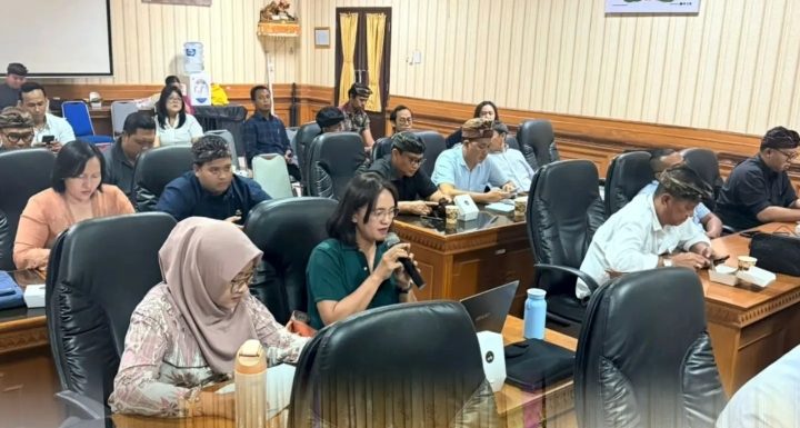 Kantah Badung Menghadiri Rapat Penilaian Dokumen Analisis Mengenai Dampak Lingkungan (ANDAL) dan RKL-RPL Terkait Kegiatan Pembangunan The Niksoma Hotel & Suites oleh PT. Adhiprata,