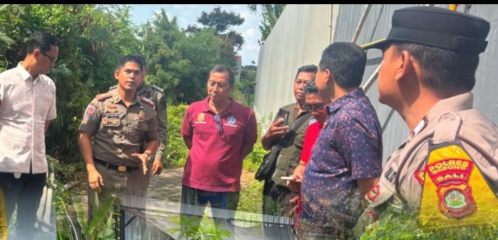 Petugas Kantah Badung Melaksanakan Peninjauan Lapangan Terkait Letak Pagar Yang Diduga Menutupi Akses Publik