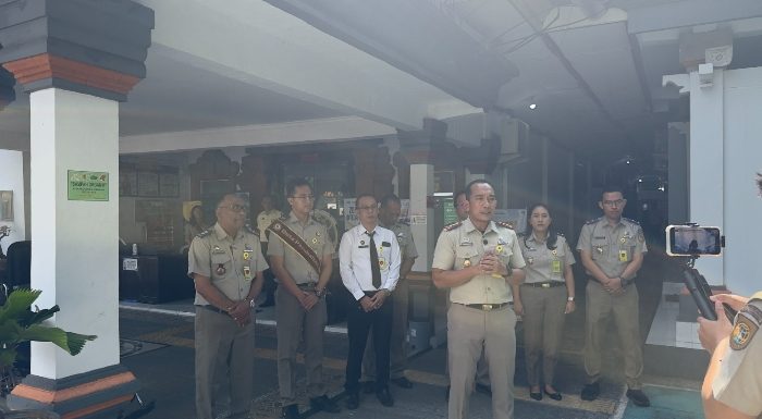 Mantapkan Komitmen Menuju WBK 2026, Kantah Klungkung Laksanakan Office Tour dan Desk Evaluasi Wawancara Zona Integritas