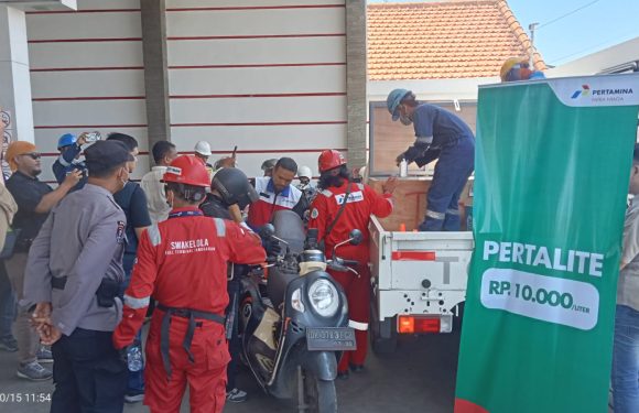 Polsek Denpasar Selatan Kawal Delivery Service Pertamina, Upaya Urai Antrean BBM